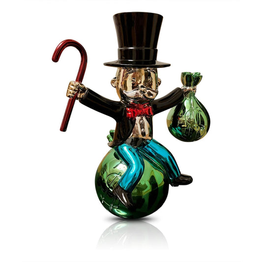 مونوبولي جالسًا على كيس دولار™ 